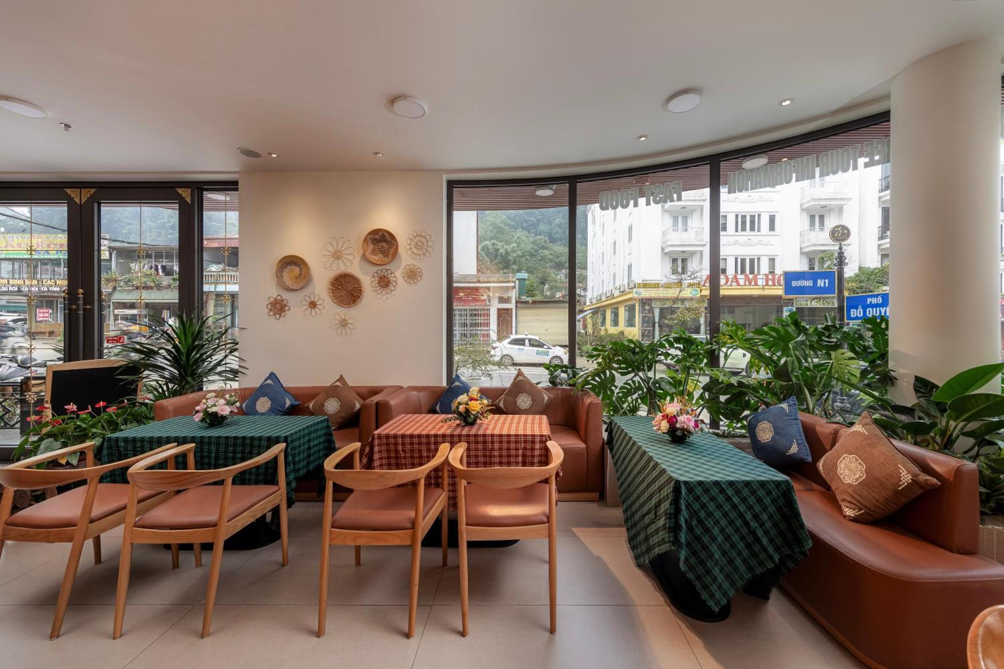 Tropical Paradise Sapa Hotel & Coffee Exterior photo